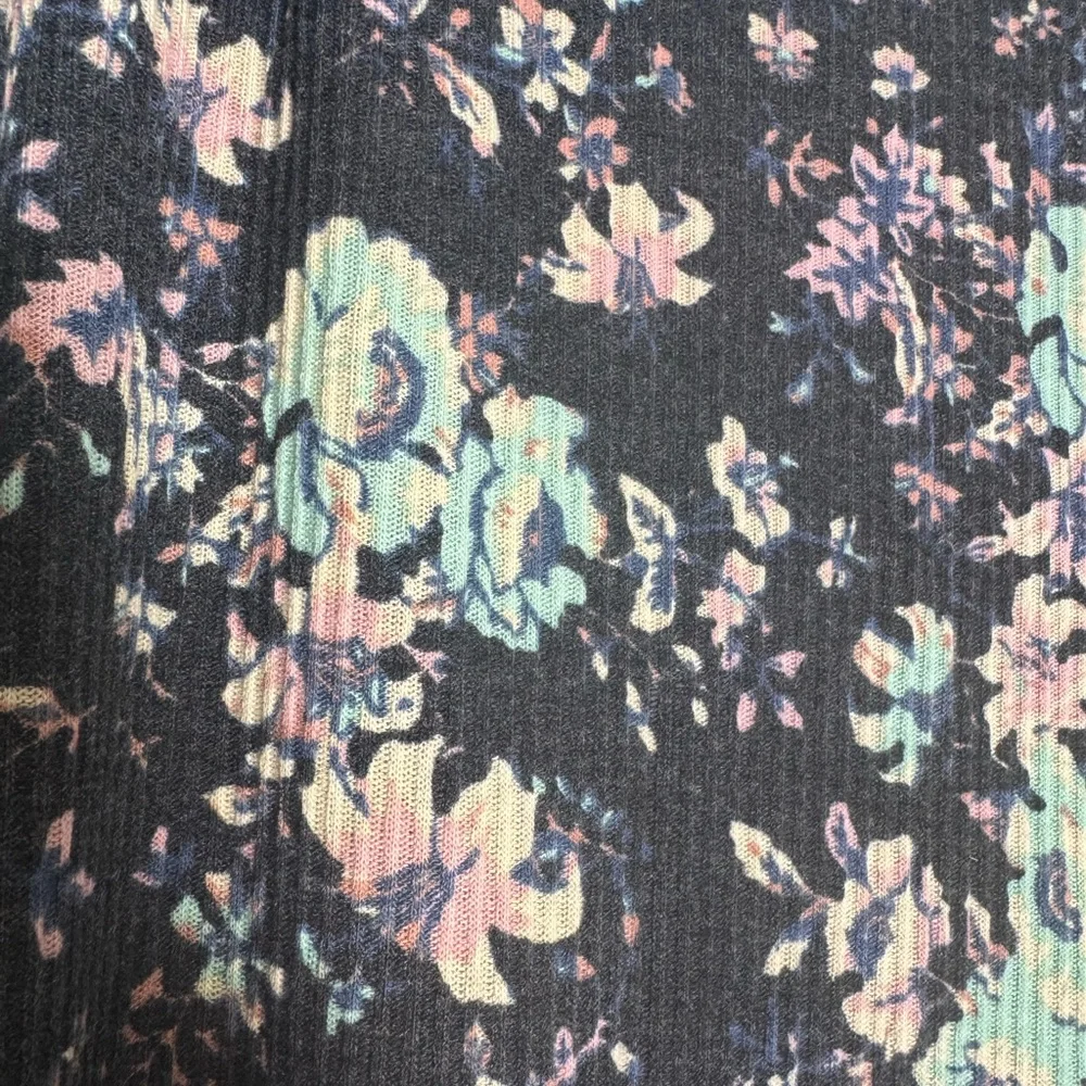 LuLaRoe Black Floral Cozy Duster Sweater - Picture 4 of 5